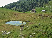 77 Andiamo alla Baita Sura (1590 m) 